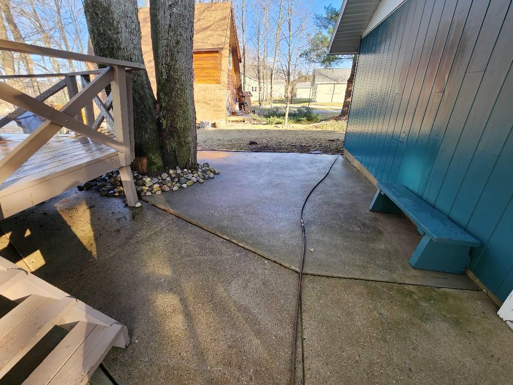 Exterior House & Deck Painting — Forest Lake, MI