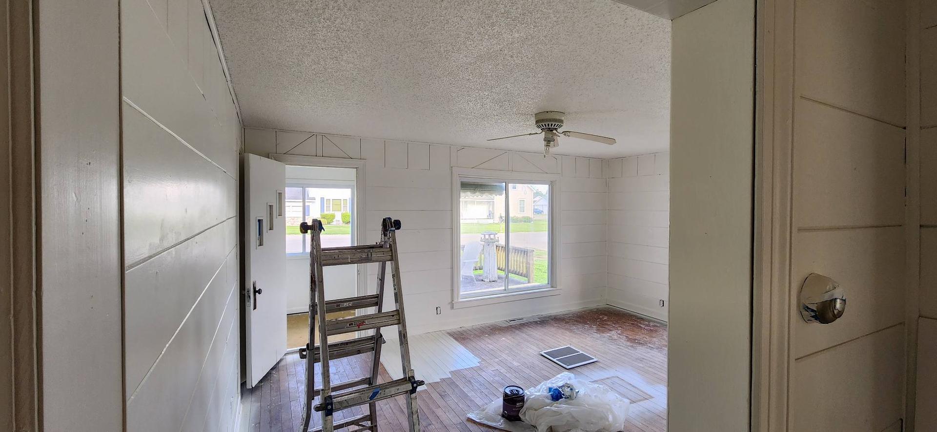 Ceiling & Wall Painting — Tawas, MI