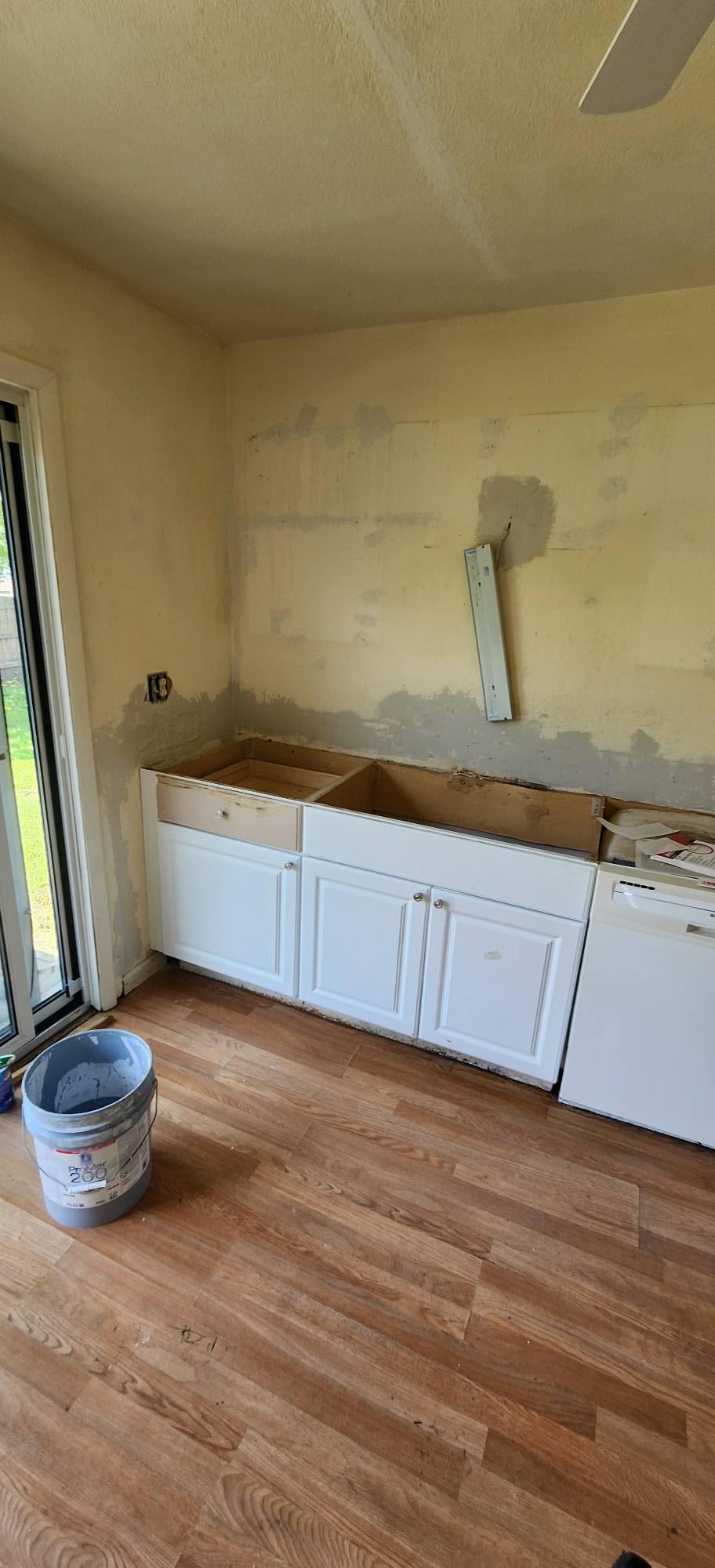 Ceiling & Wall Painting — Tawas, MI