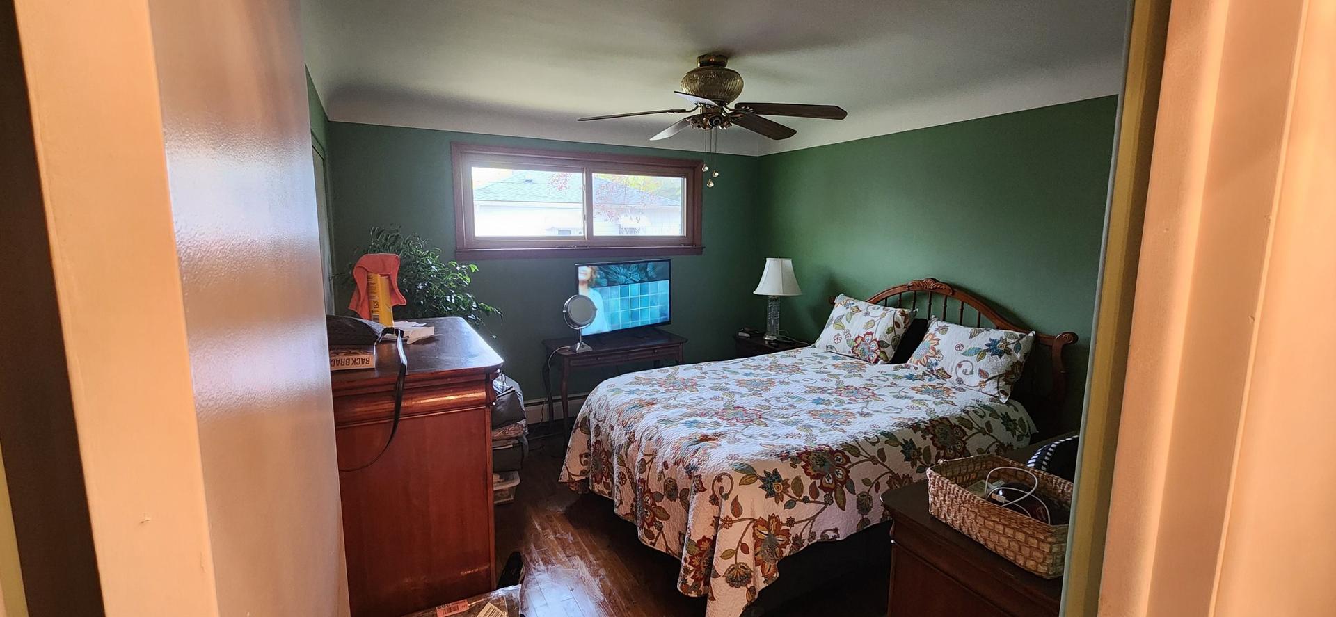 Freshly painted interior walls and trim in an Essexville, MI home