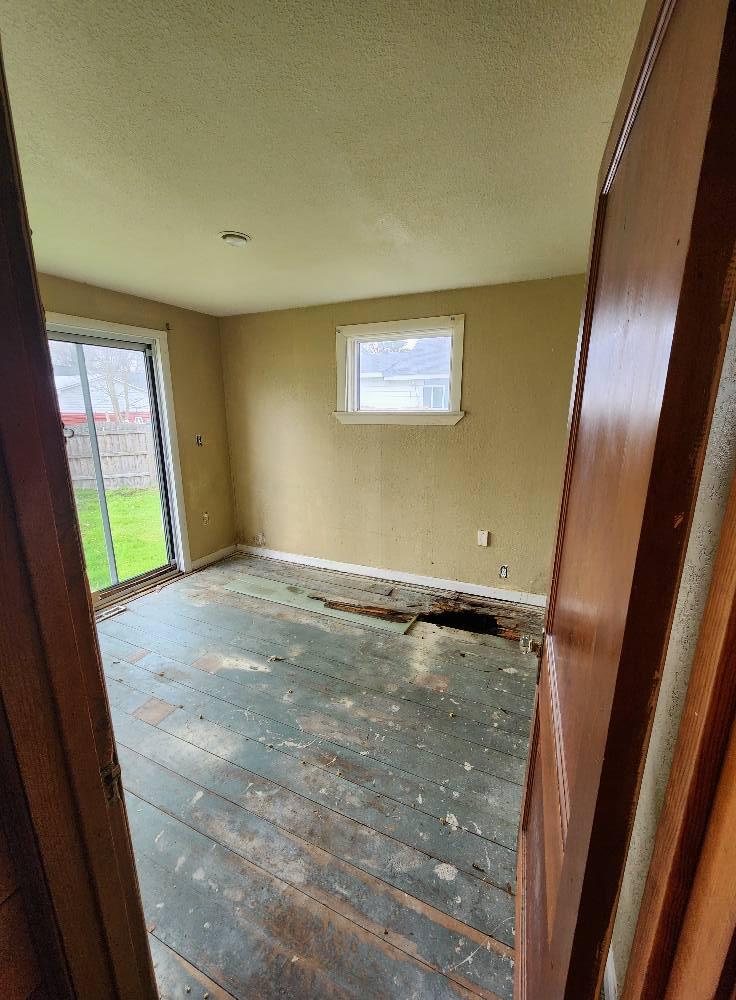 Ceiling & Wall Painting — Tawas, MI