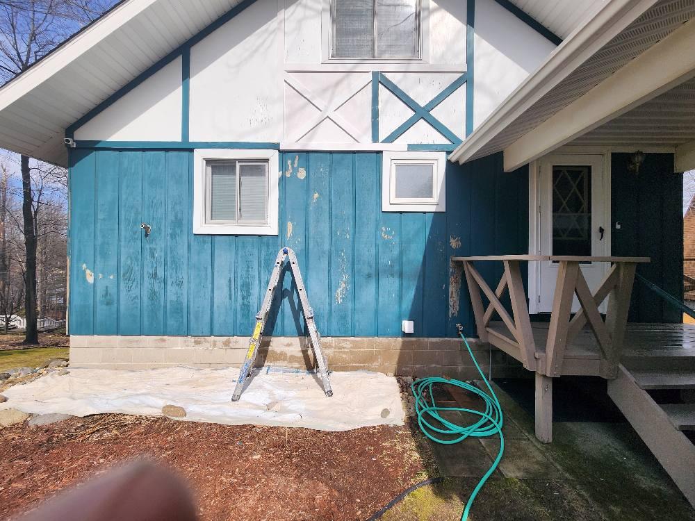 Exterior House & Deck Painting — Forest Lake, MI