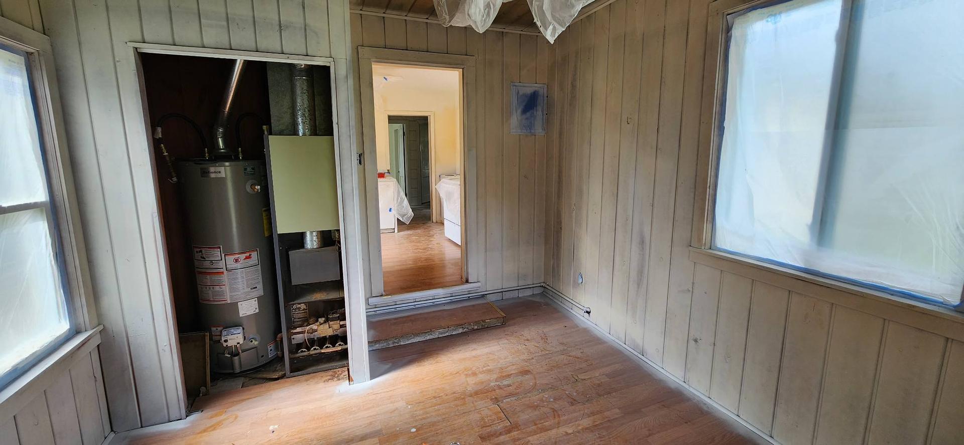 Ceiling & Wall Painting — Tawas, MI