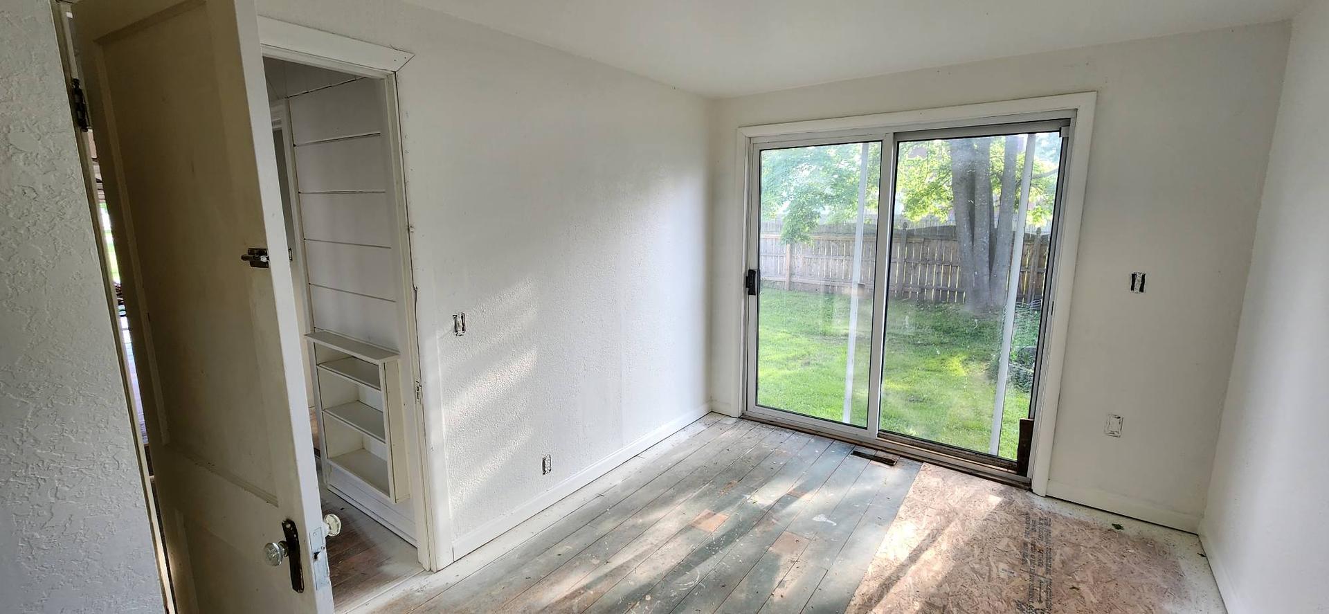 Ceiling & Wall Painting — Tawas, MI