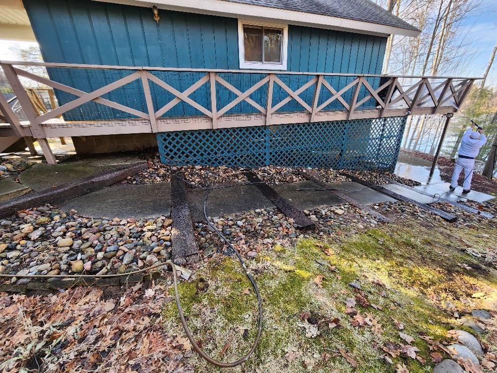 Exterior House & Deck Painting — Forest Lake, MI