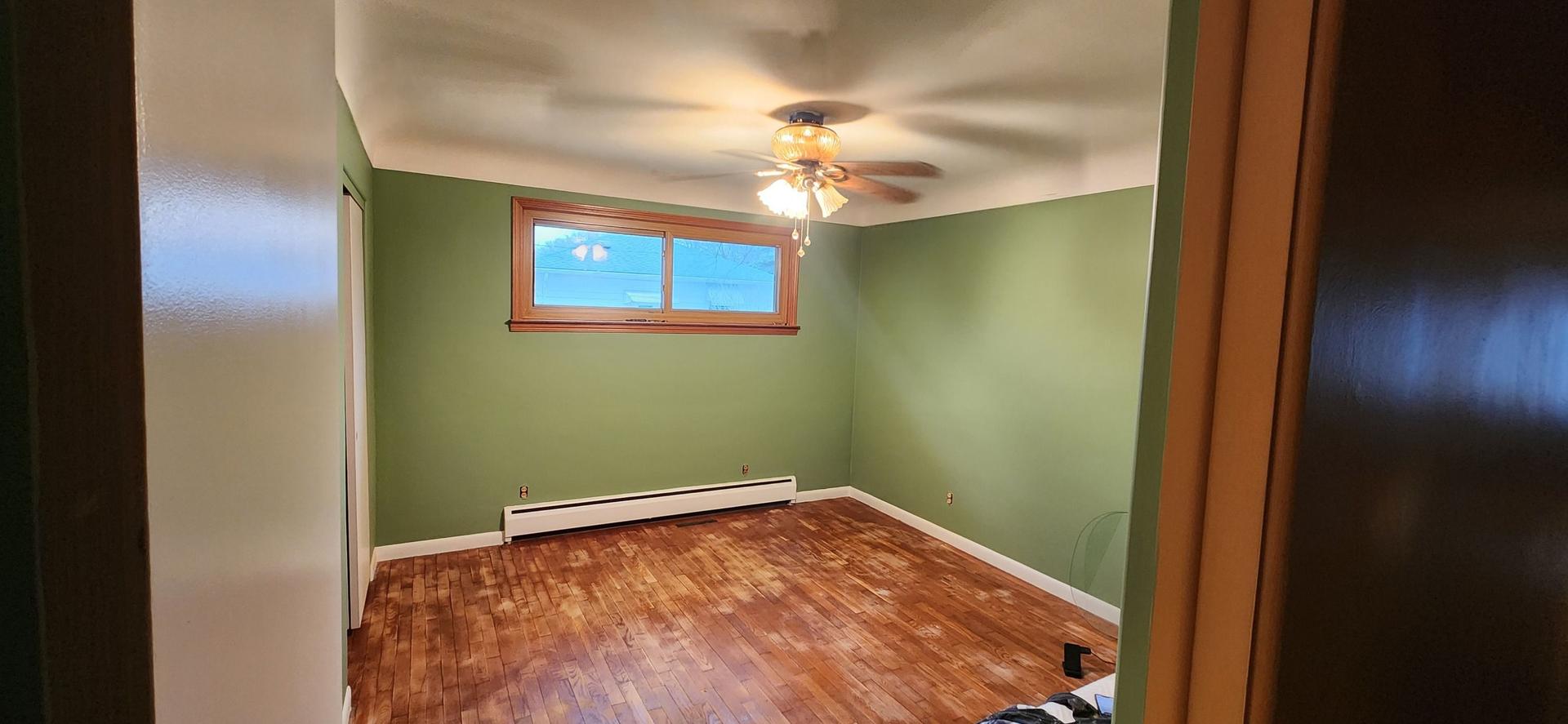 Freshly painted interior walls and trim in an Essexville, MI home